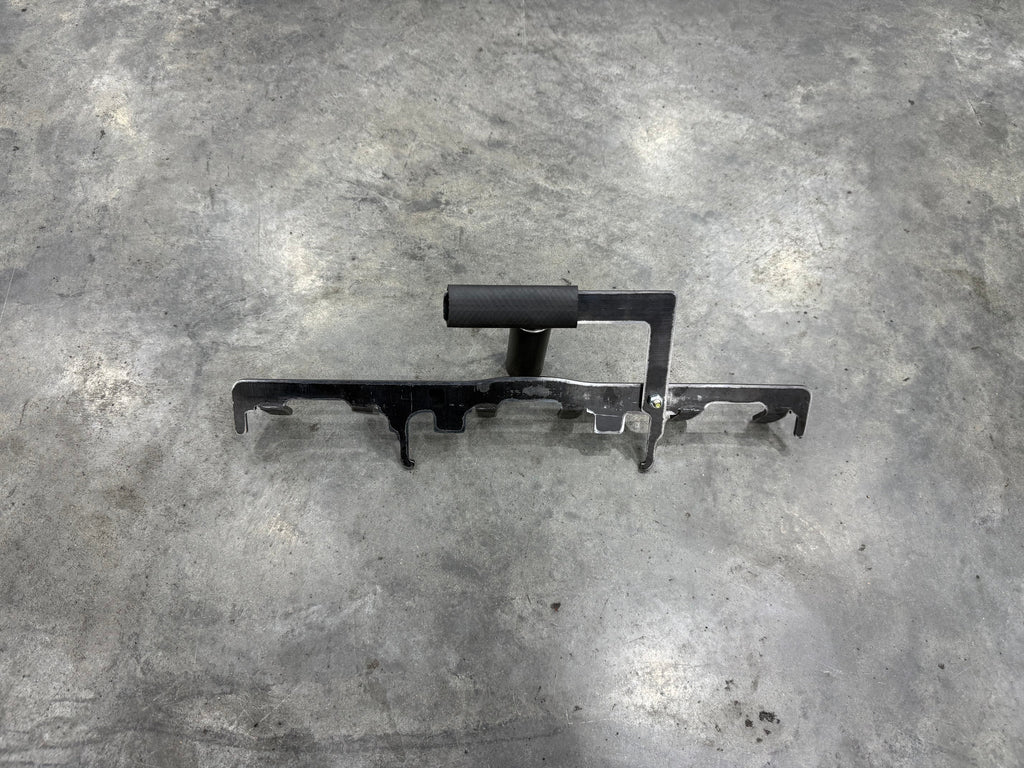 ISX15 and X15 Rocker Shaft Lifting Handle