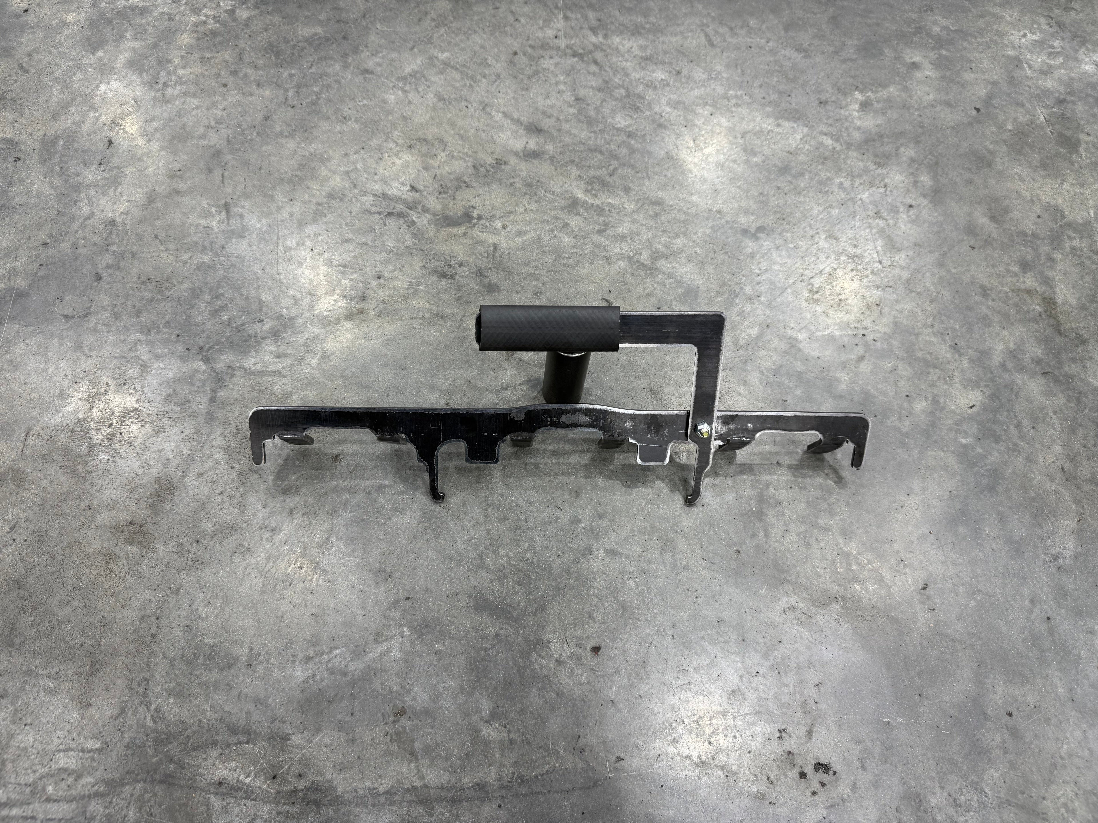 ISX15 and X15 Rocker Shaft Lifting Handle